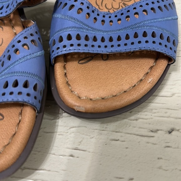 Naturalizer N5 comfort Sandal Flat size 7 - Picture 2 of 3